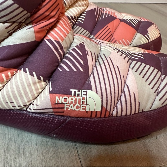 The North Face Women's ThermoBall Traction Booties - Picture 8 of 11